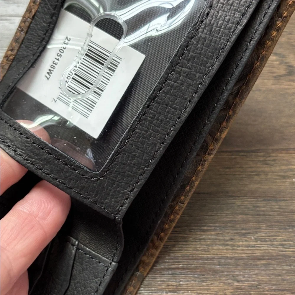 Justin Bi-fold Horse Hair braid on textured genuine leather,RFID,3 card,2 bill